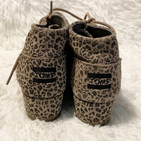 Toms Desert Taupe Cheetah Animal Print Lace Up Bootie Youth Size 2 - Picture 5 of 9